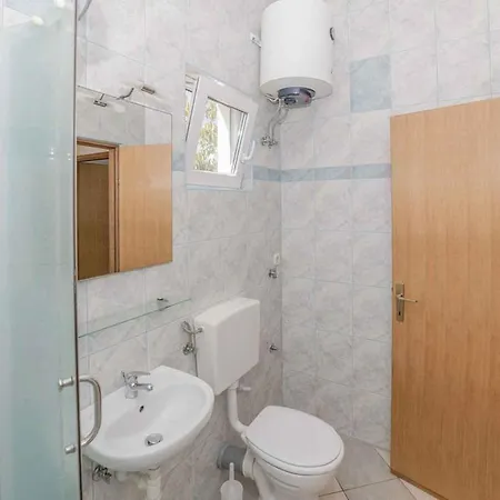 In - Insel 41252 Appartement Vir
